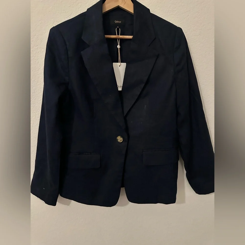 NWT - Quince Structured Navy Linen M Women’s Navy Blazer - Picture 4 of 8